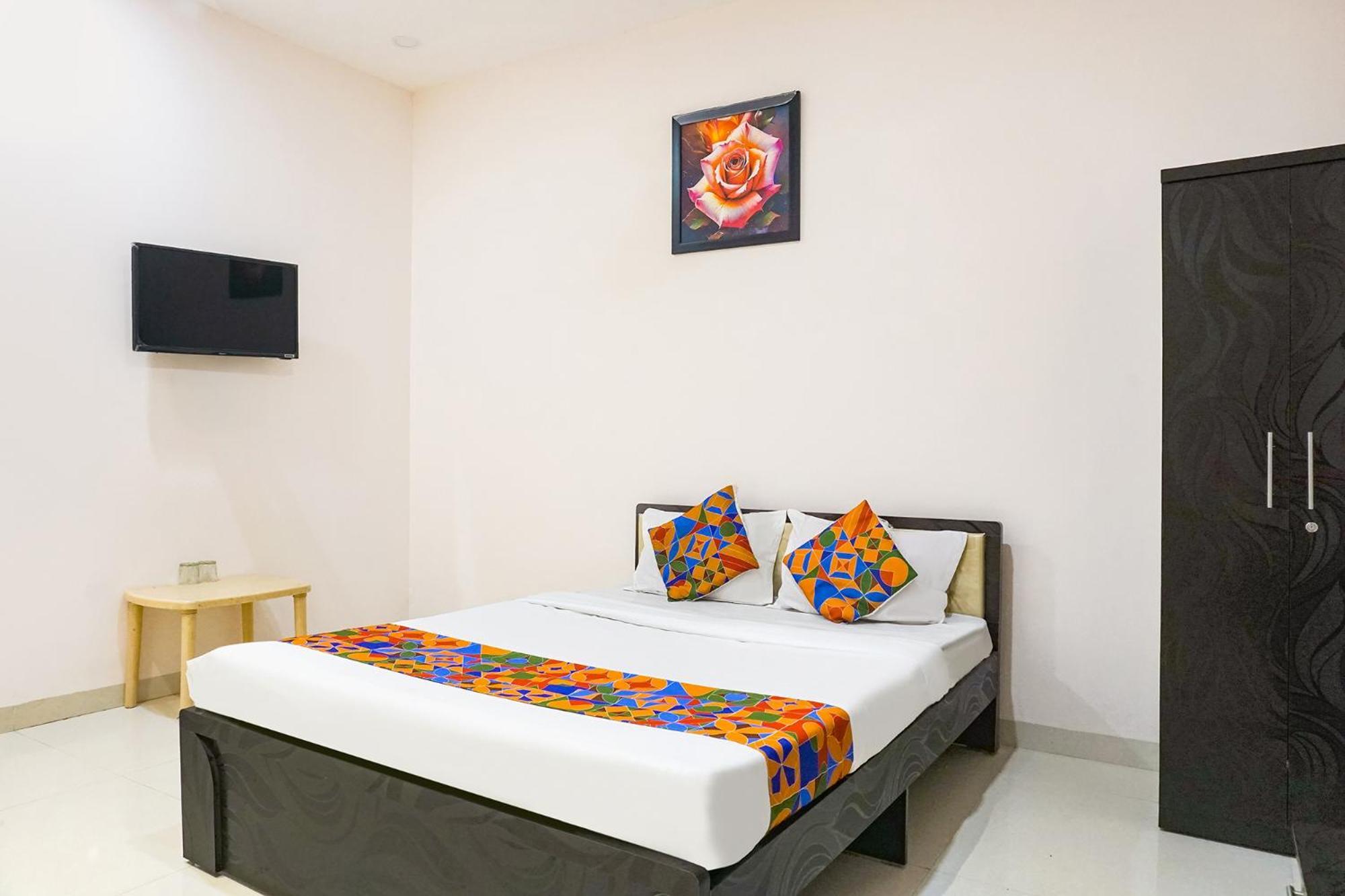 פונה Fabhotel Rachana Residency - Nr Shivaji Nagar Metro Station מראה חיצוני תמונה