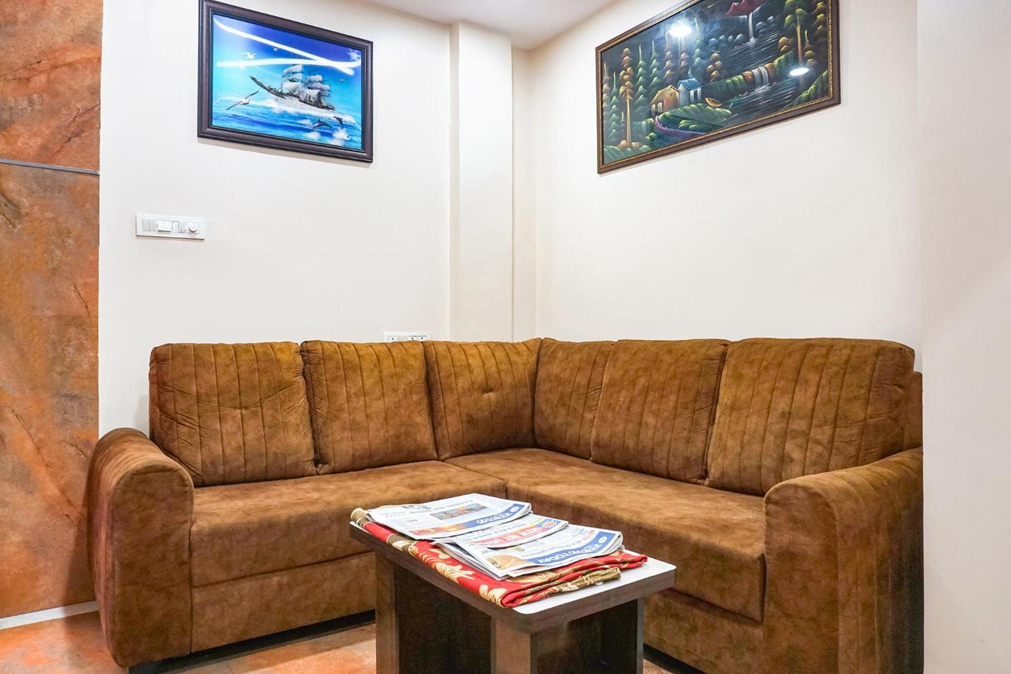 פונה Fabhotel Rachana Residency - Nr Shivaji Nagar Metro Station מראה חיצוני תמונה
